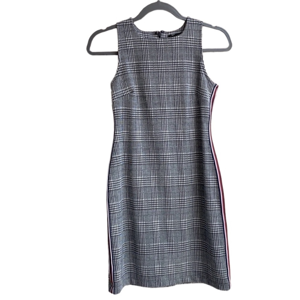 Banana Republic houndstooth bodycon dress